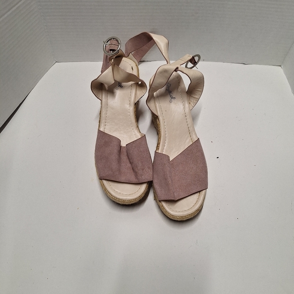 Qupid Women's Sandals in Cream and Brown - Picture 1 of 8